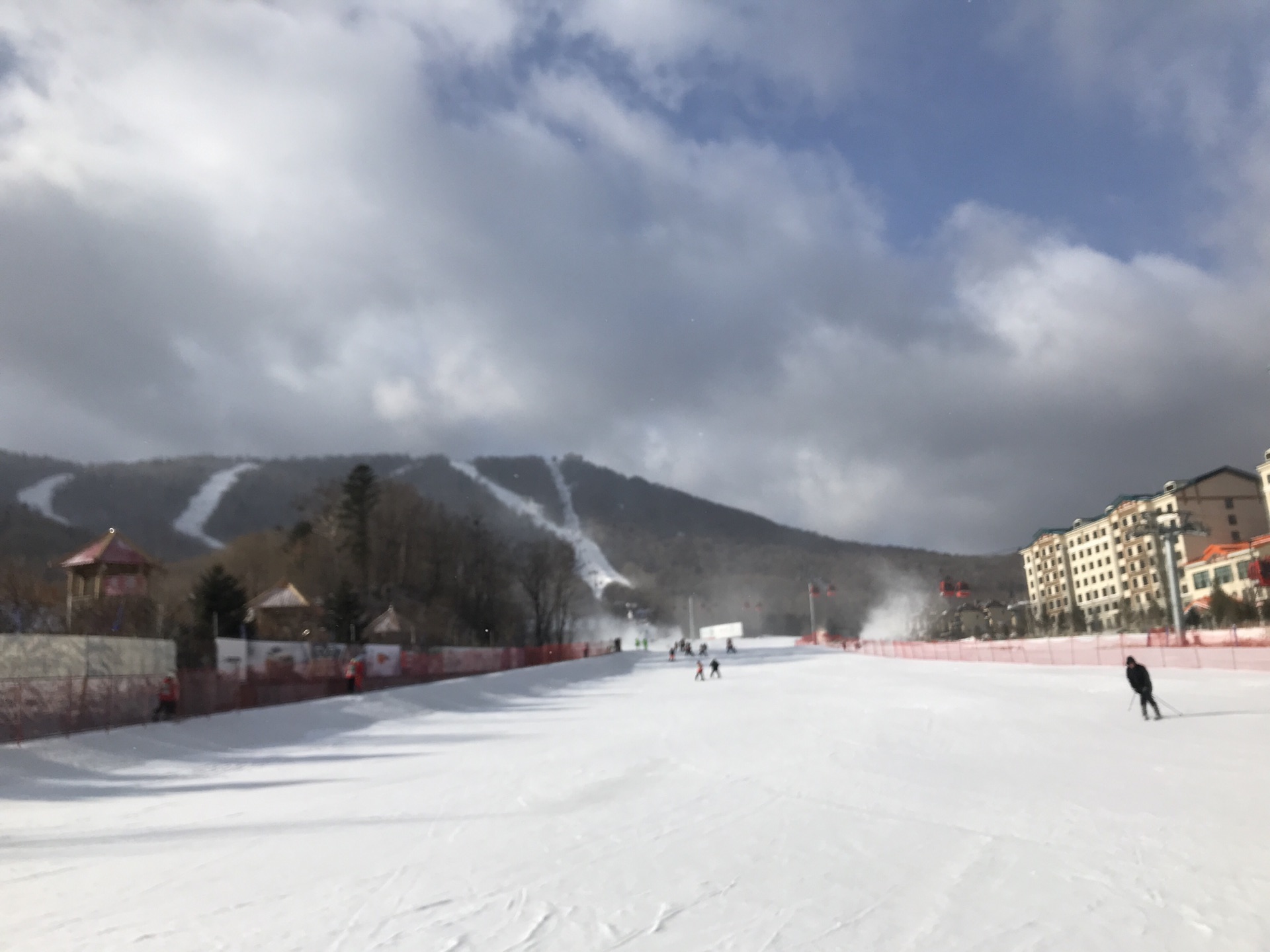 亚布力滑雪旅游度假区亚布力阳光度假村滑雪场好玩吗,亚布力.