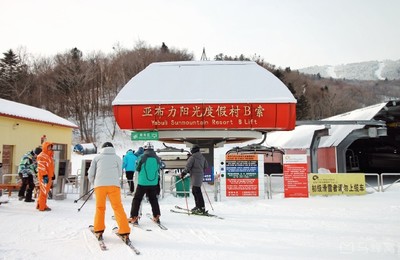亚布力滑雪场农家院